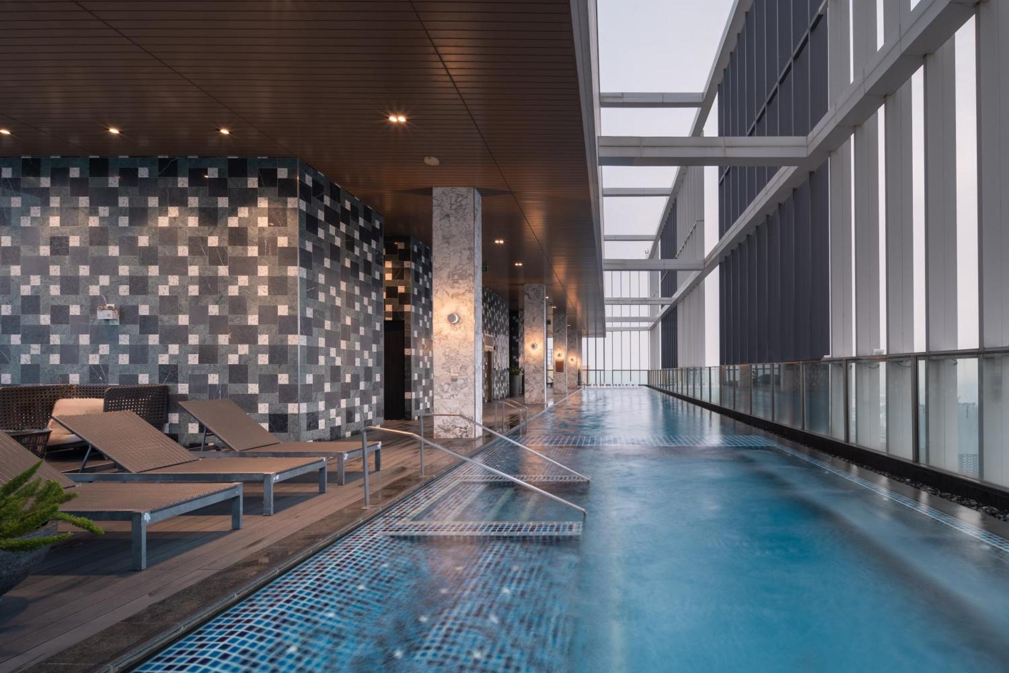 Hampton Residence Next To Emporium Bangkok Buitenkant foto