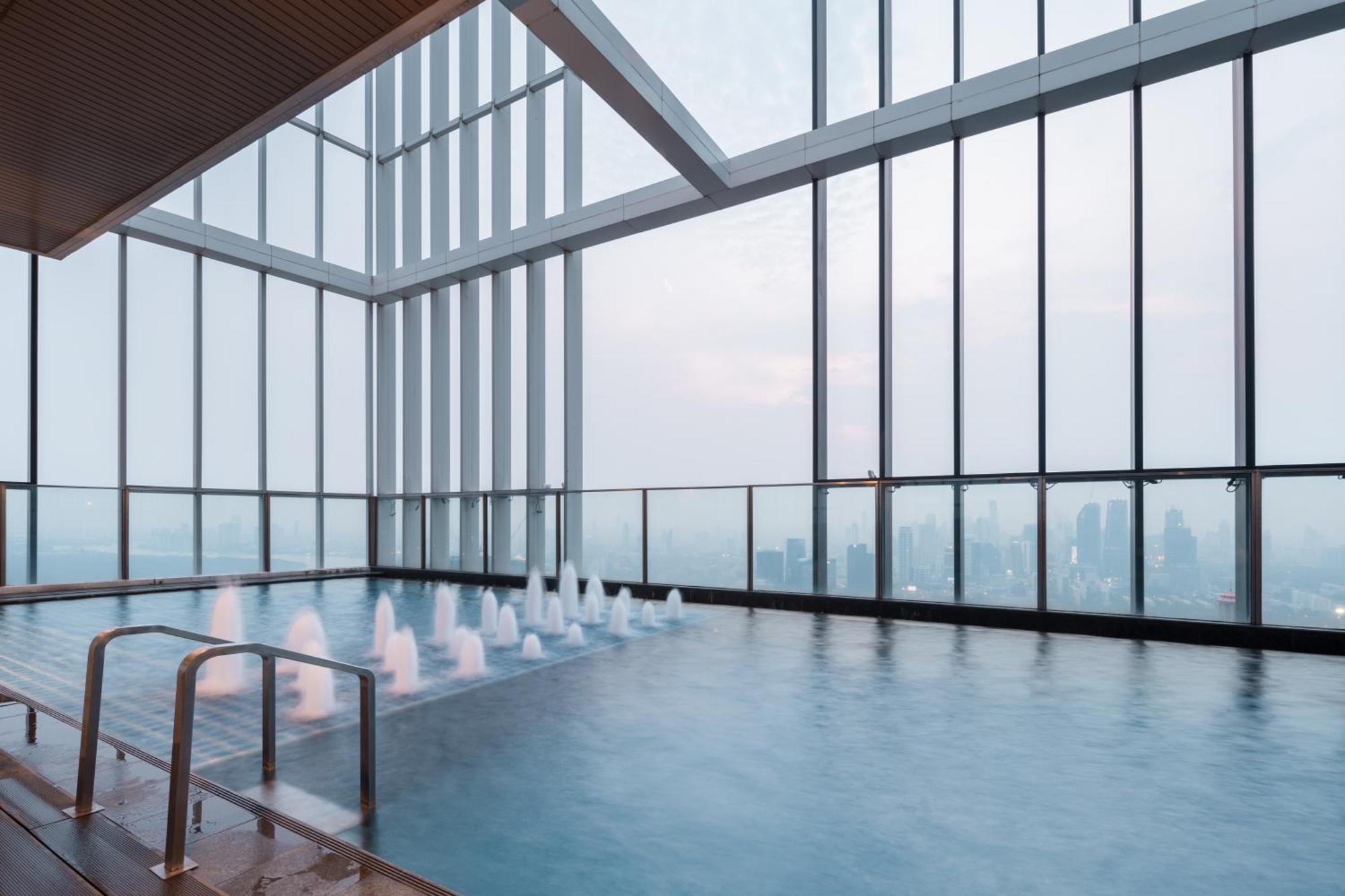 Hampton Residence Next To Emporium Bangkok Buitenkant foto