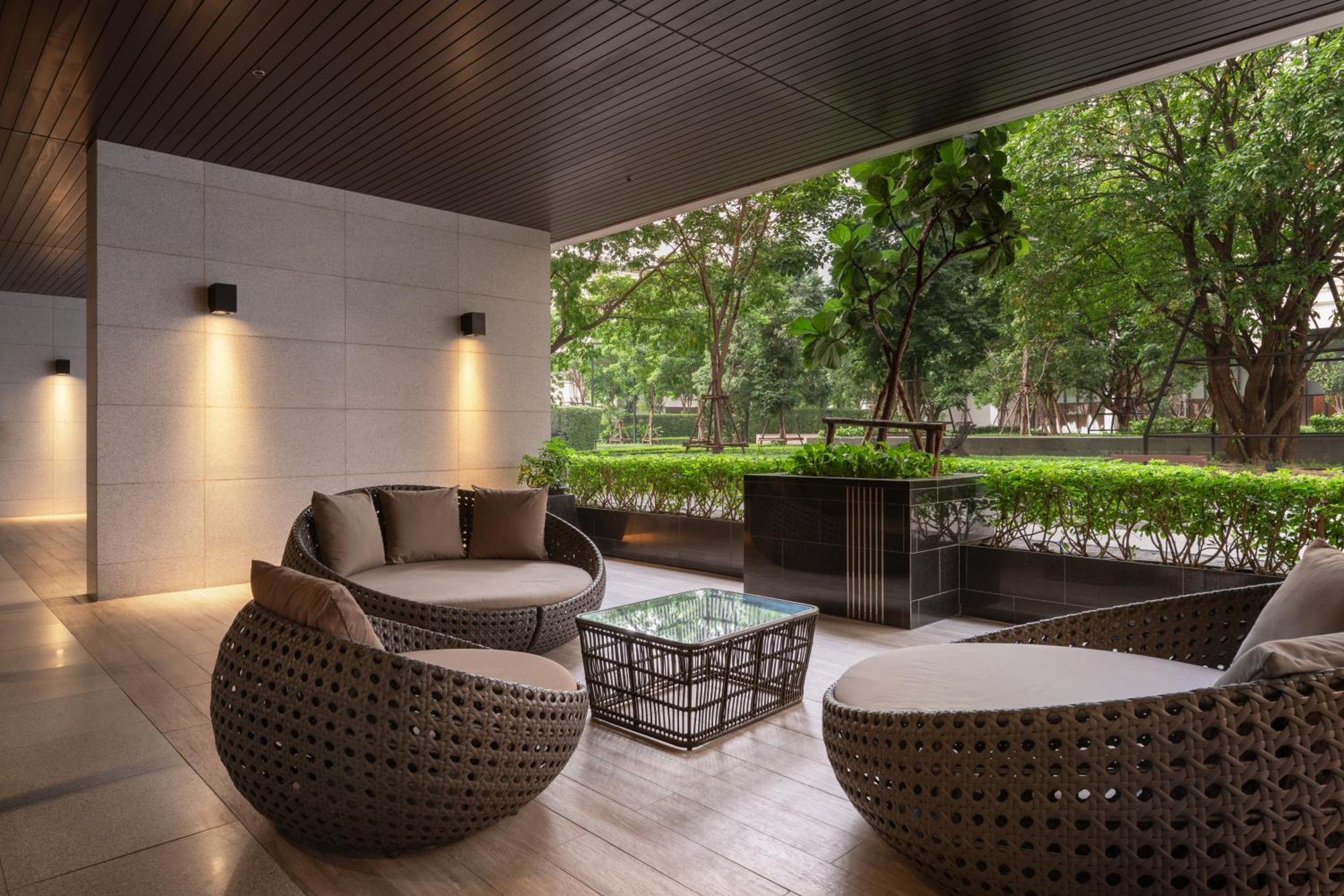 Hampton Residence Next To Emporium Bangkok Buitenkant foto