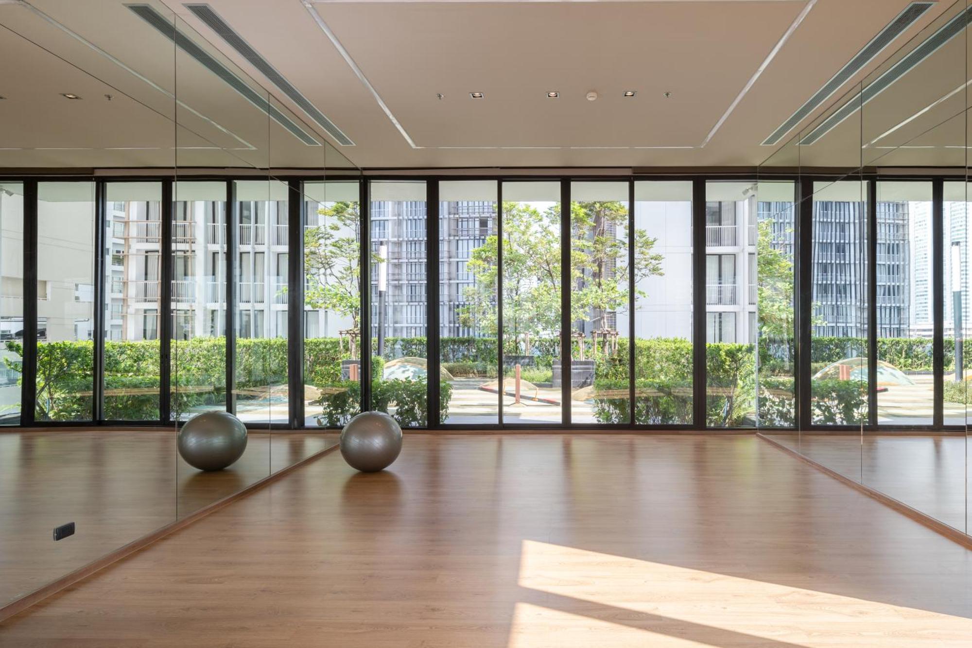 Hampton Residence Next To Emporium Bangkok Buitenkant foto