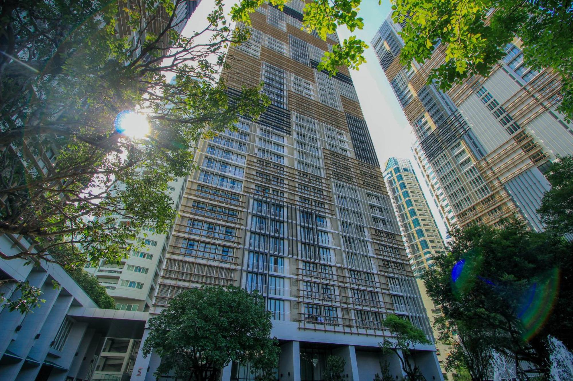 Hampton Residence Next To Emporium Bangkok Buitenkant foto